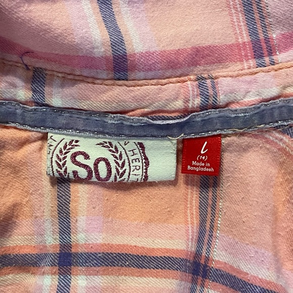 **CLEARANCE** SO - Girl's Plaid Shirt - Picture 3 of 9